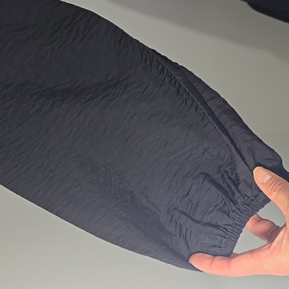 {H&M} Black Balloon Sleeve Button-Down Tie-Belt Maxi Dress - Size Large - Picture 12 of 15